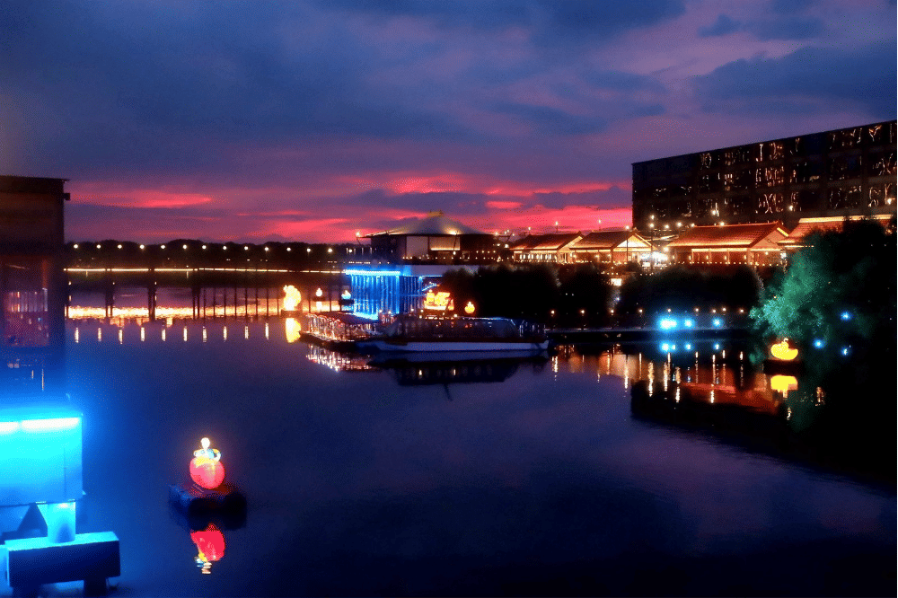 Suasana dan pemandangan sekitara acara B.DUCK 20TH PLAYFUL CARNIVAL