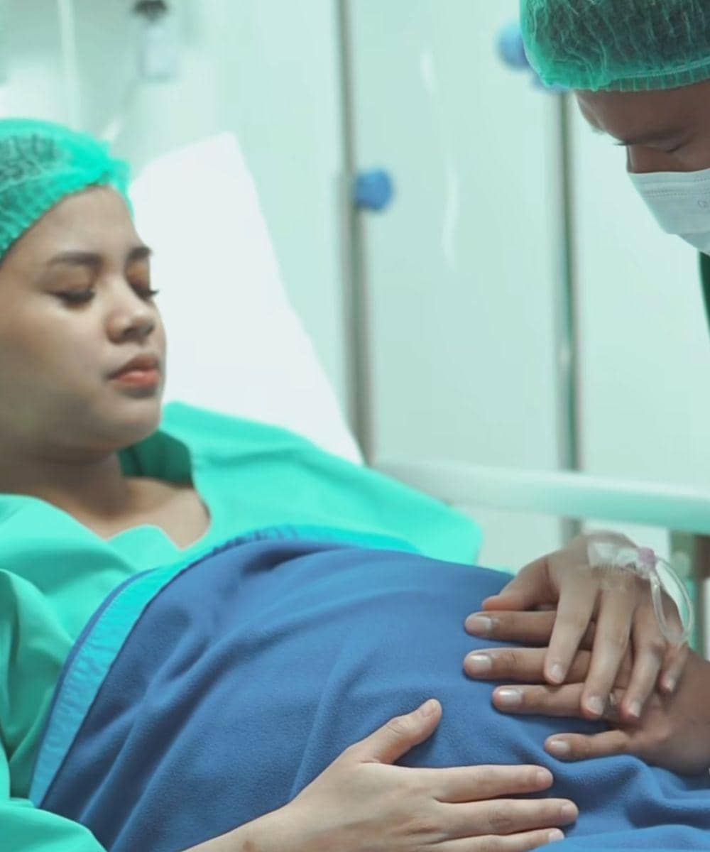 Momen Istri Nino RAN Melahirkan