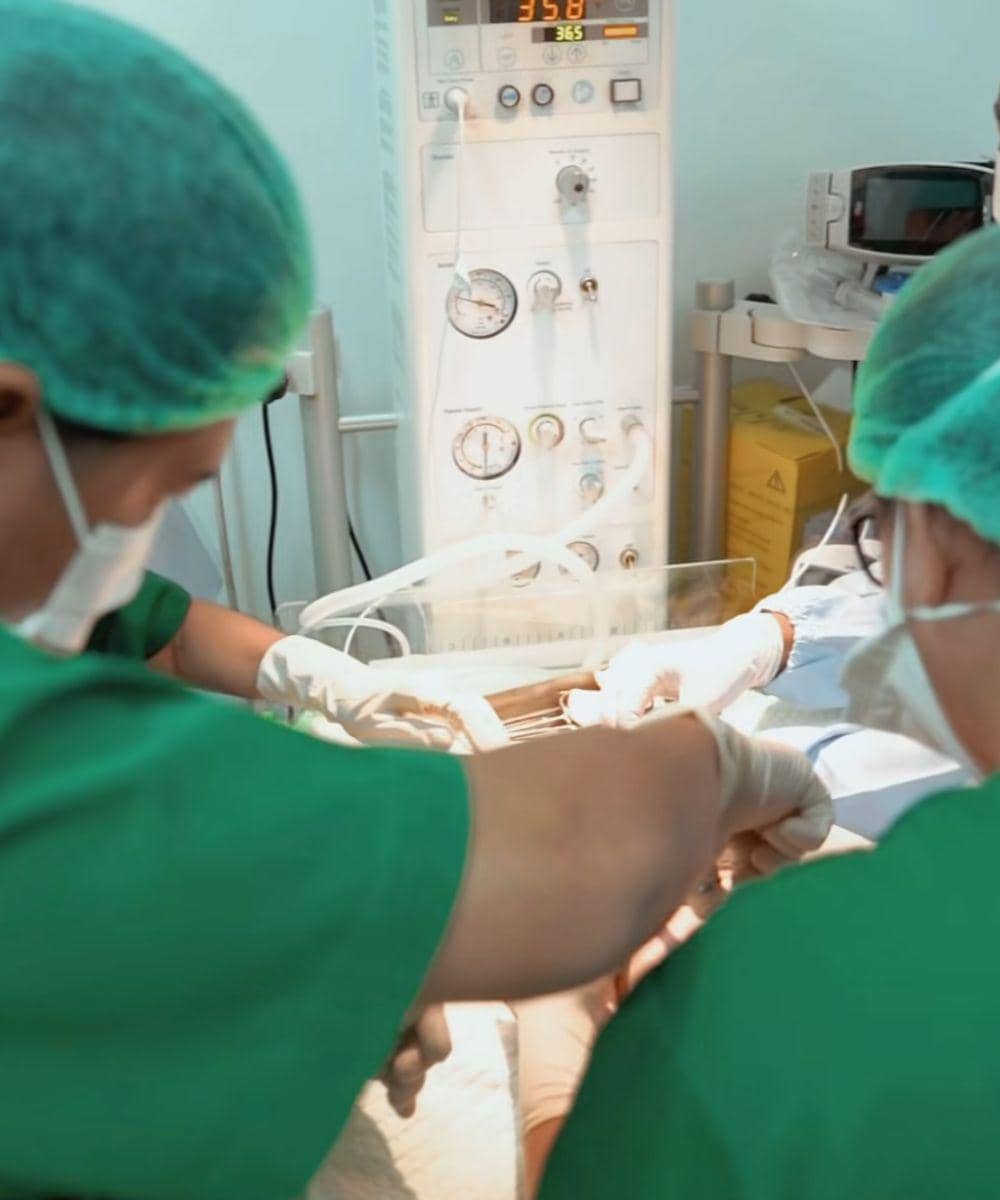 Momen Istri Nino RAN Melahirkan