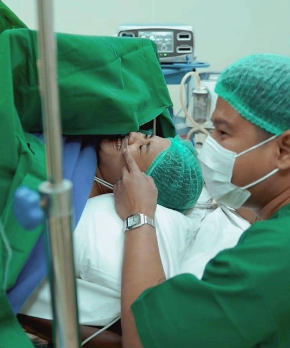 Momen Istri Nino RAN Melahirkan