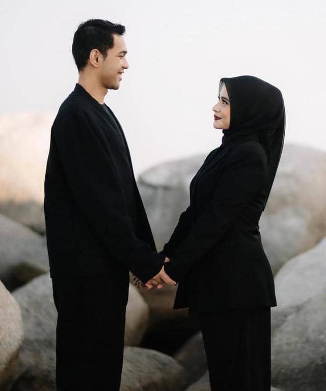 Kisah Cinta Fajar Alfian dan Firly Assyifa