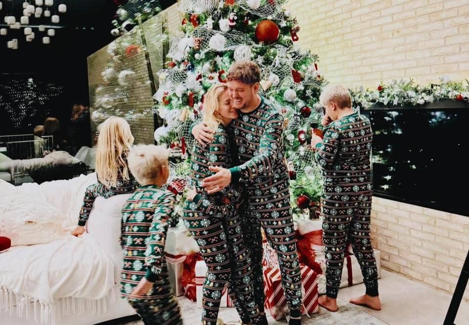 Ucapan Hari Natal dan Tahun Baru 2026 untuk Orang Spesial