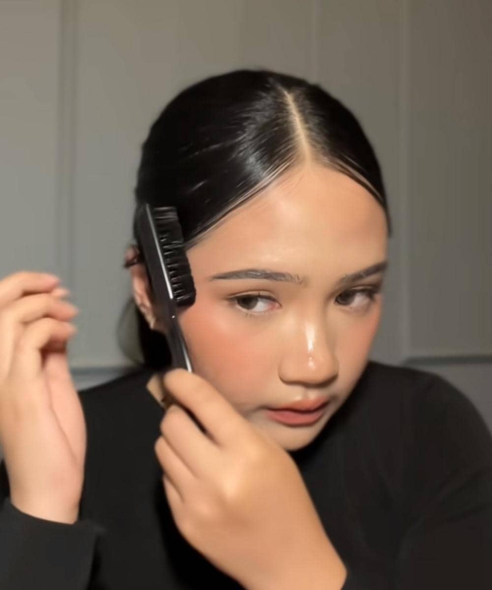 Tutorial Sleek Bun Viral Rambut Rapi Dalam Hitungan Menit