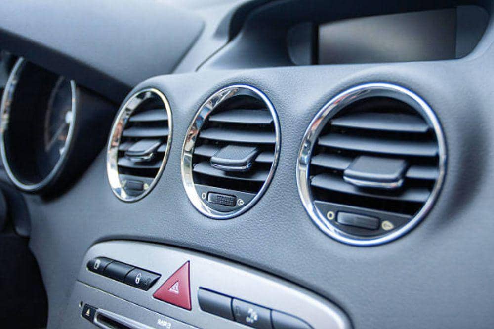 Benarkah AC Mobil Bisa Menyebabkan ISPA? Ini Faktanya!