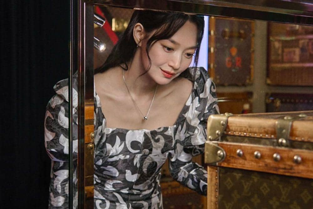 Intip Gaya Shin Min Ah di Acara Louis Vuitton, Stunning Banget!