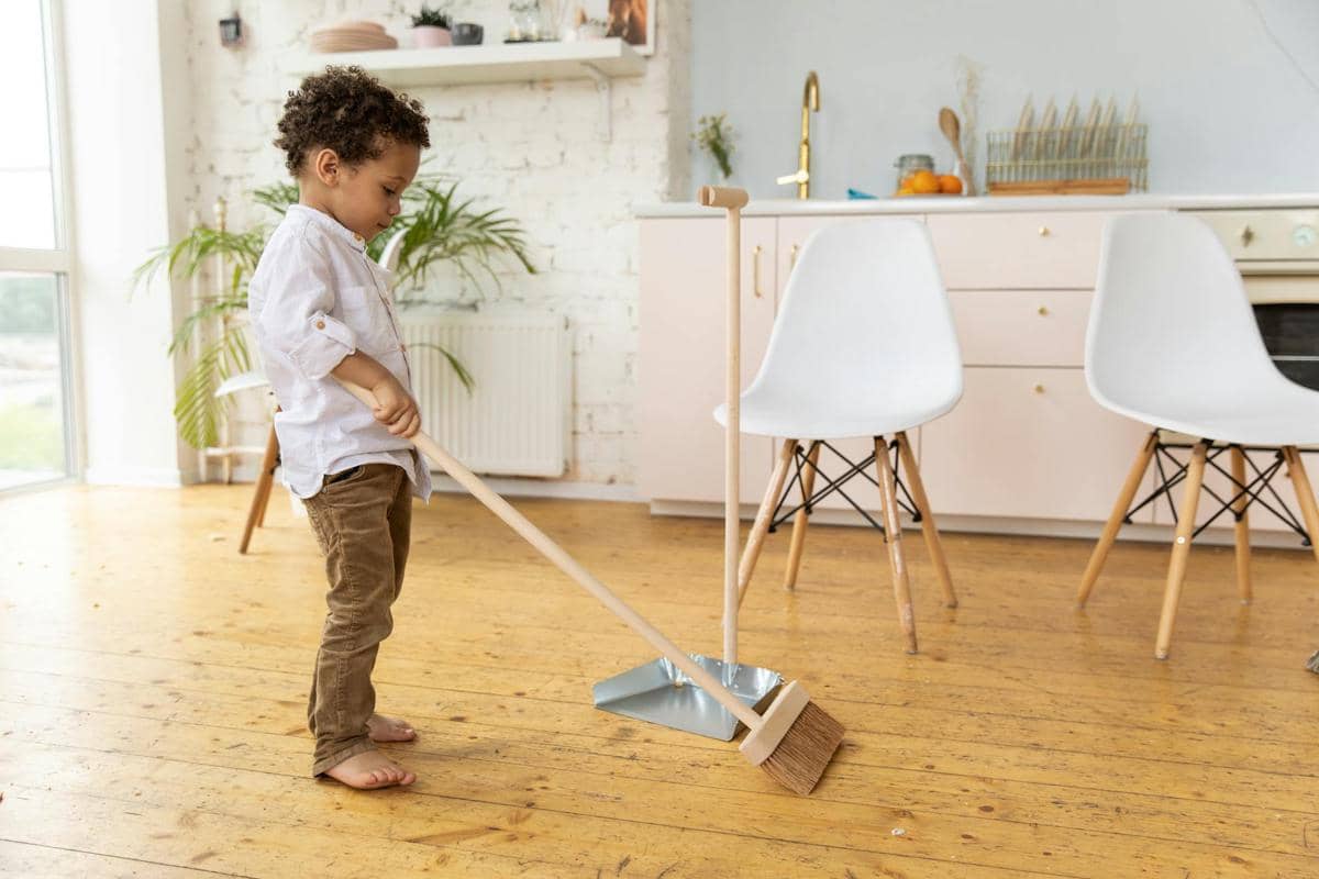 5 Cara Mengajarkan Positive Masculinity pada Anak Laki-Laki