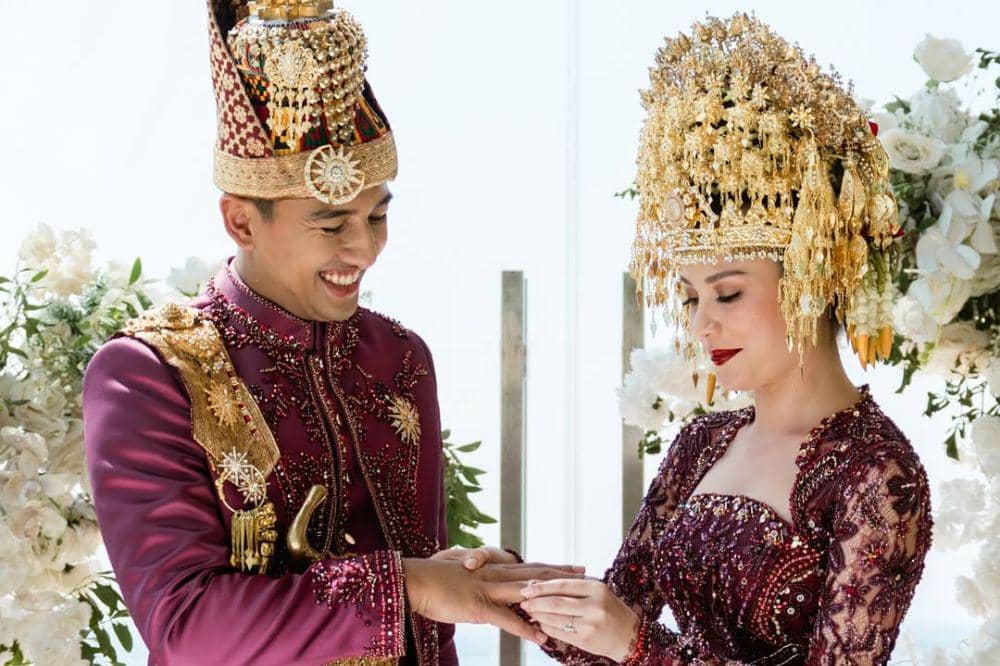 4 Seleb yang Menikah dengan Mantan Pacarnya Tahun 2025 4