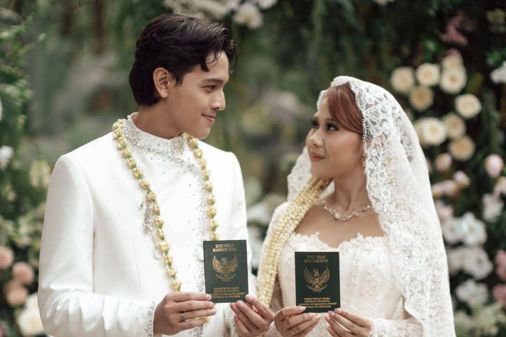 8 Pernikahan Artis yang Viral di Tahun 2025