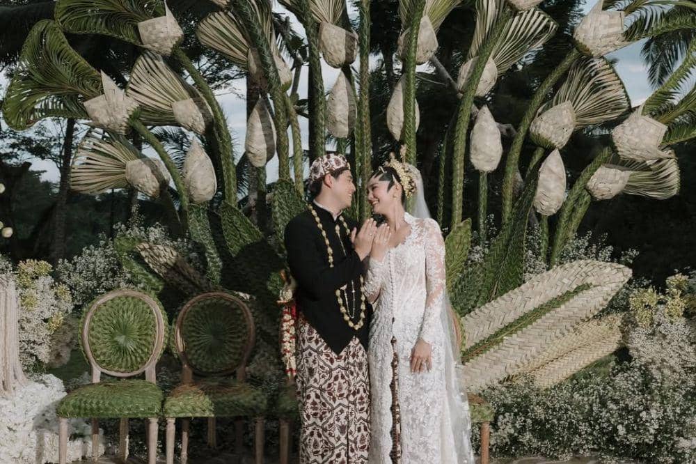 8 Pernikahan Artis yang Viral di Tahun 2025