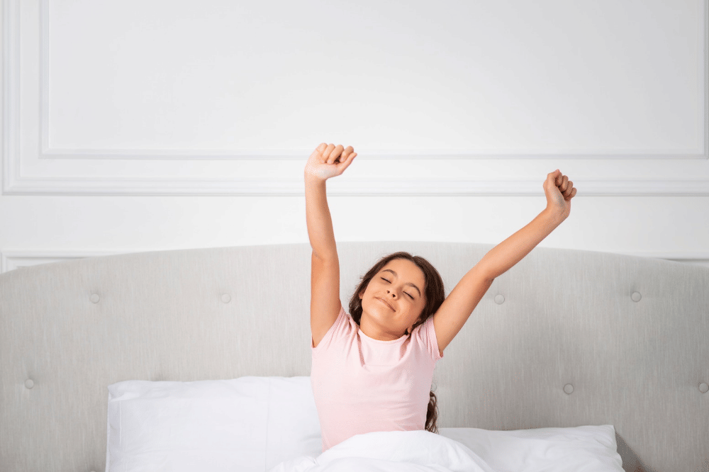 Anak perempuan baru bangun tidur