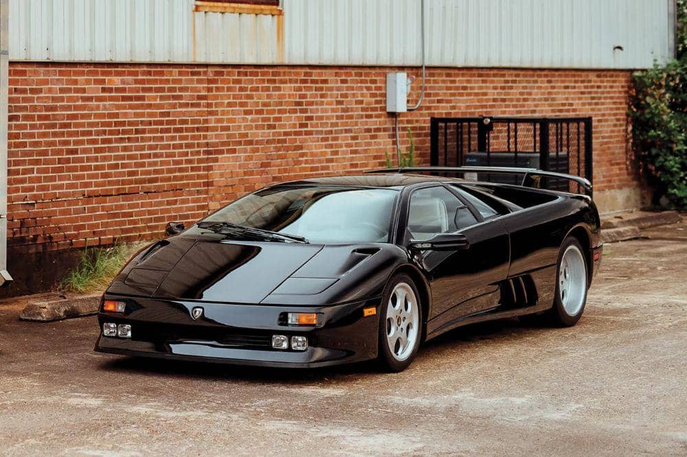 10 Daftar Mobil Sultan Brunei yang Koleksinya Super Mewah (7).jpg