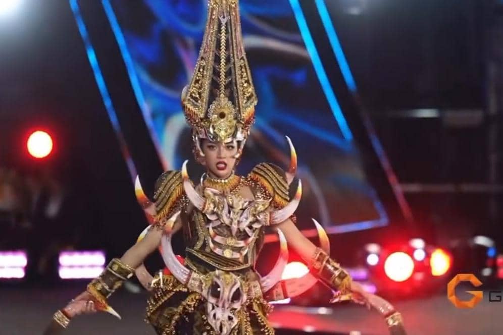 Indonesia Miss Cosmo 2.jpg