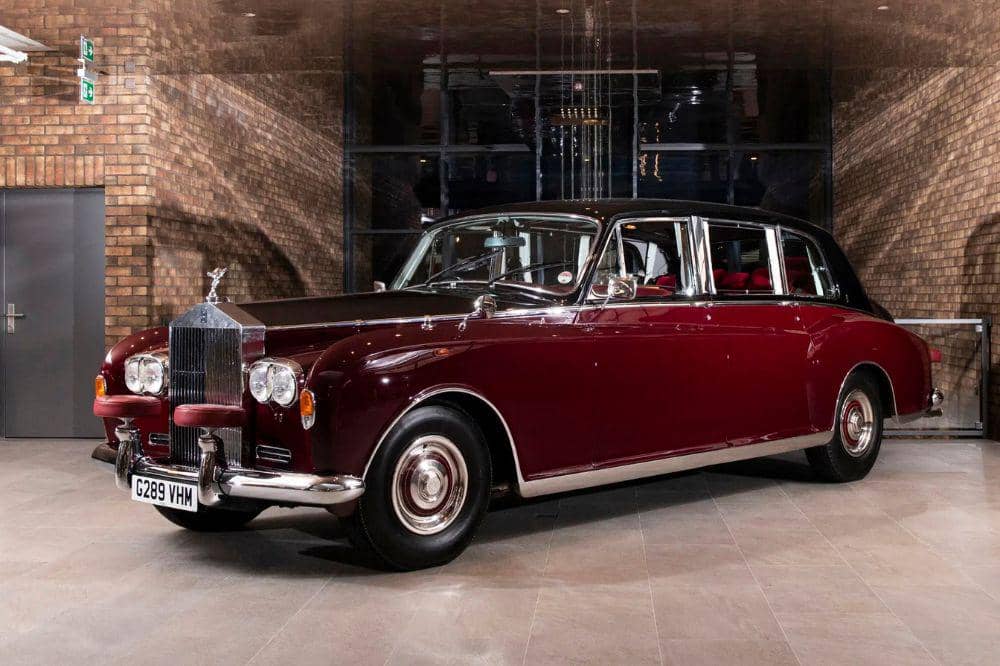 10 Daftar Mobil Sultan Brunei yang Koleksinya Super Mewah (6).jpg