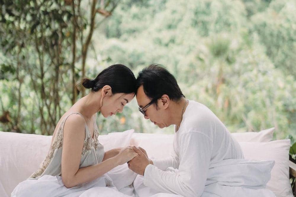 Sudah Putus, 5 Kisah Cinta Ari Lasso dan Dearly Djoshua 2