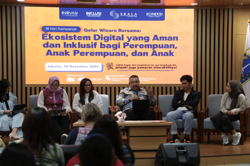 Gelar Wicara Panel 1 bersama Sekretaris Ditjen Pengawasan Ruang Digital Kementerian Komunikasi dan Digital Mediodecci Lustarini, Asisten Deputi Penyediaan Layanan Anak yang Memerlukan Perlindungan Khu