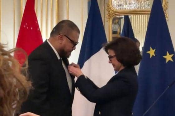 Joko Anwar Terima Gelar Bergengsi Bidang Seni dari Pemerintah Prancis