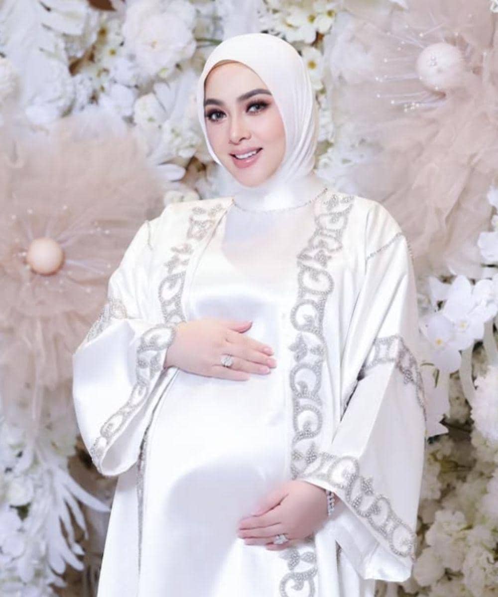 Instagram.com/princessyahrini