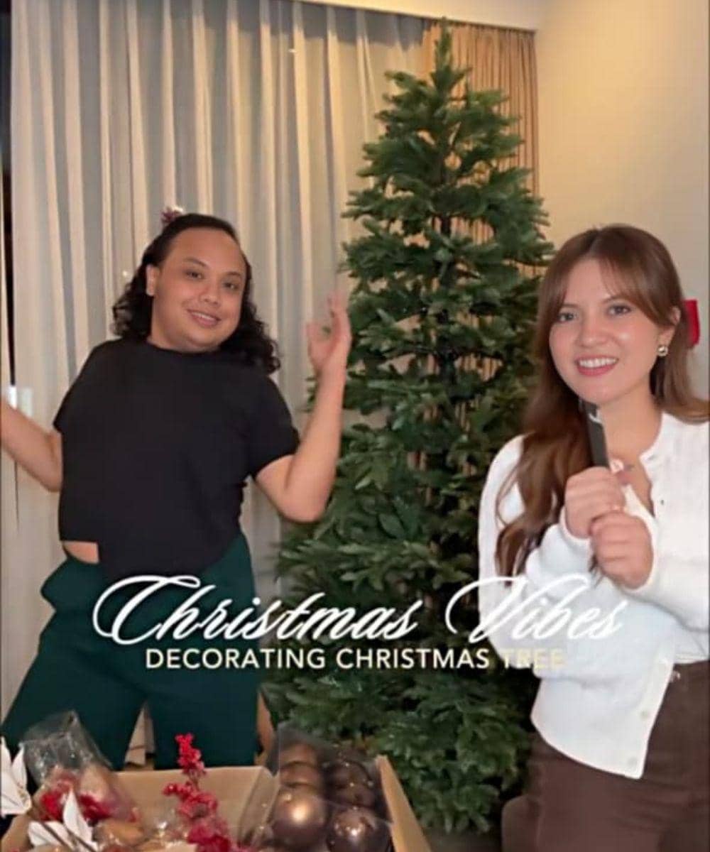 Foto Dekorasi Pohon Natal Marsha Aruan Tahun 2025