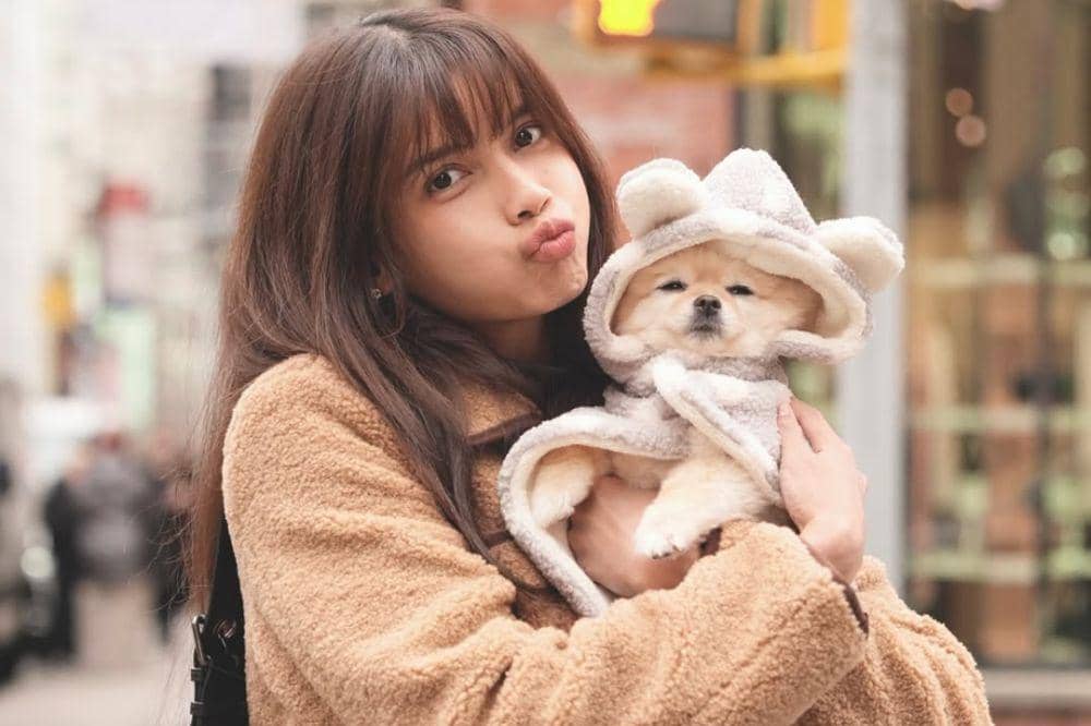 Foto Sabrina Chairunnisa Merayakan Ulang Tahun Anjingnya di New York