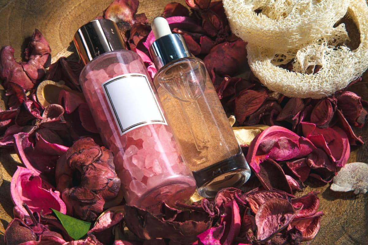 ilustrasi parfum rose