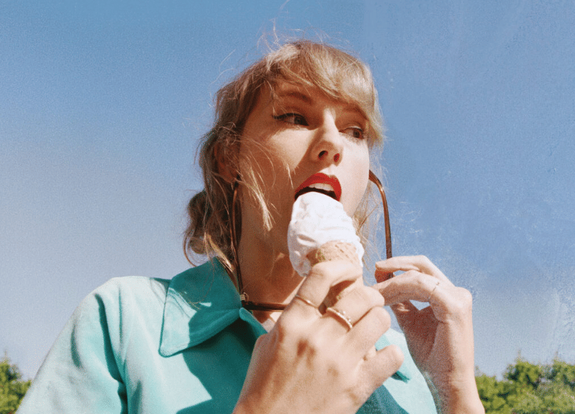 Lirik Lagu 'Wood' Taylor Swift