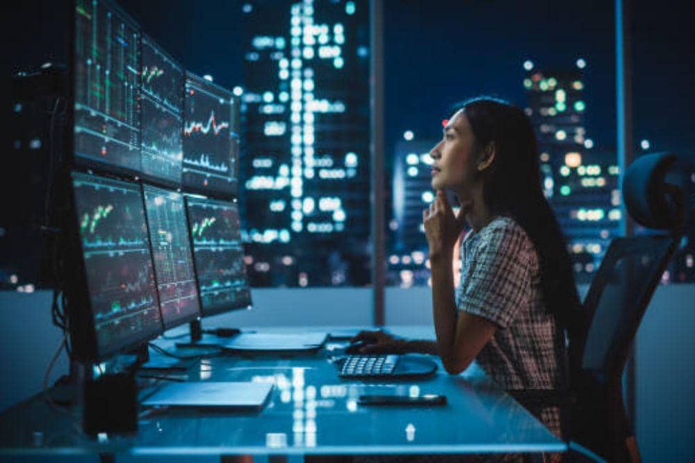 Digital Overload: Tantangan Baru di Era Serba Online