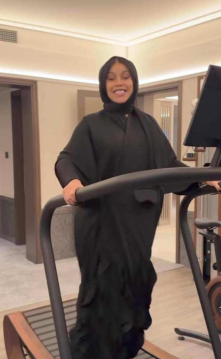 instagram.com/iamcardib