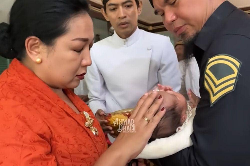 Youtube.com/AHMAD DHANI DALAM BERITA