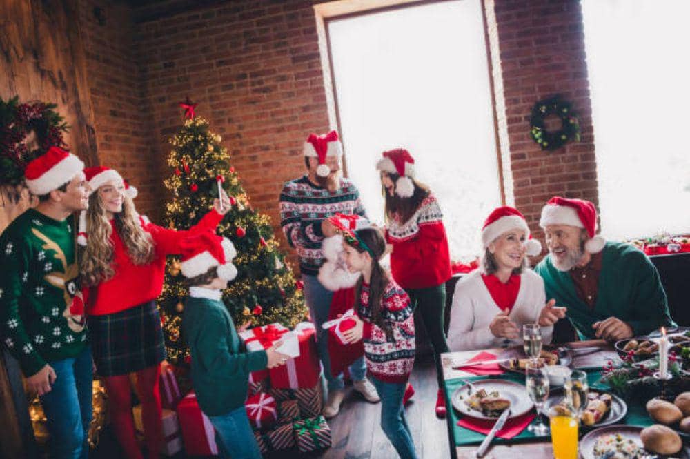 Tema Natal 2025, Arti dan Maknanya Sangat Dalam