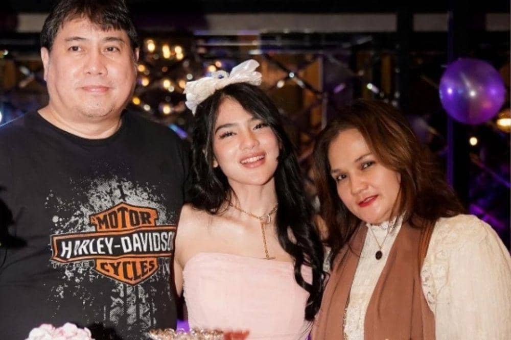 Fakta Davina Karamoy dan Keluarganya