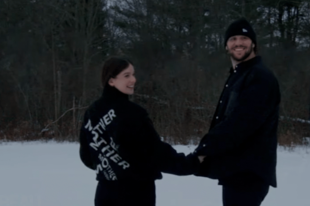 Instagram.com/haileesteinfeld/