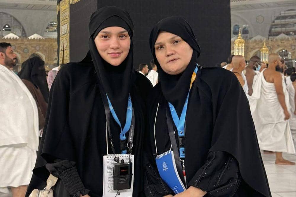 Fakta Orangtua Davina Karamoy