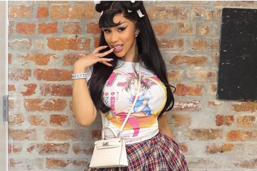 1 Bulan Usai Melahirkan, Cardi B Sudah Workout Demi Tur Dunia
