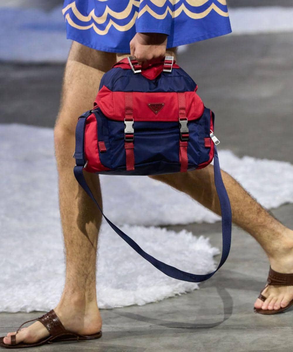 Prada Hadirkan Sandal Buatan India