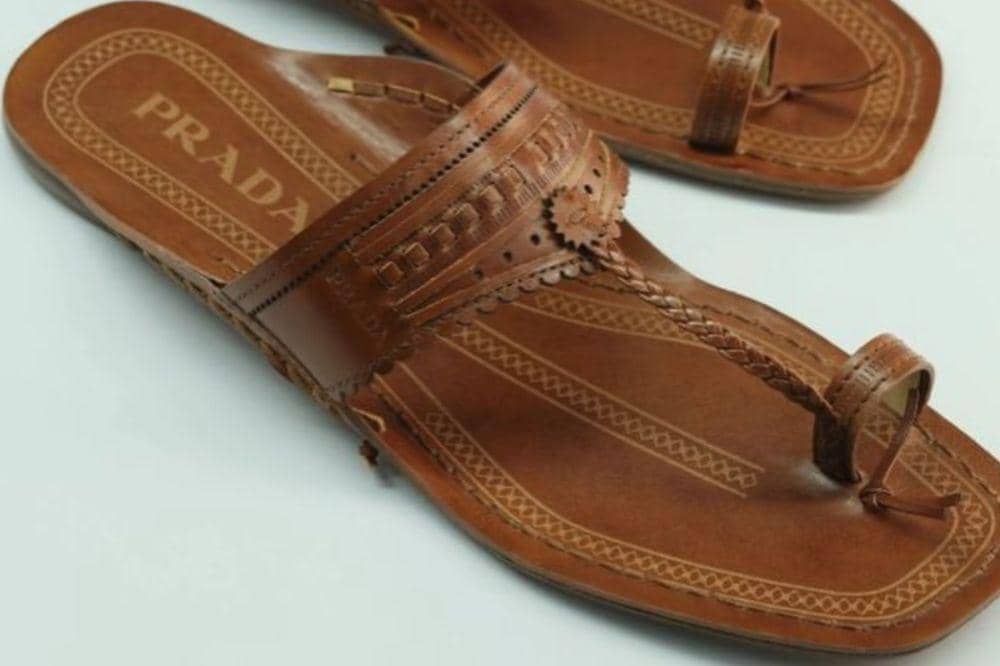 Prada Hadirkan Sandal Buatan India