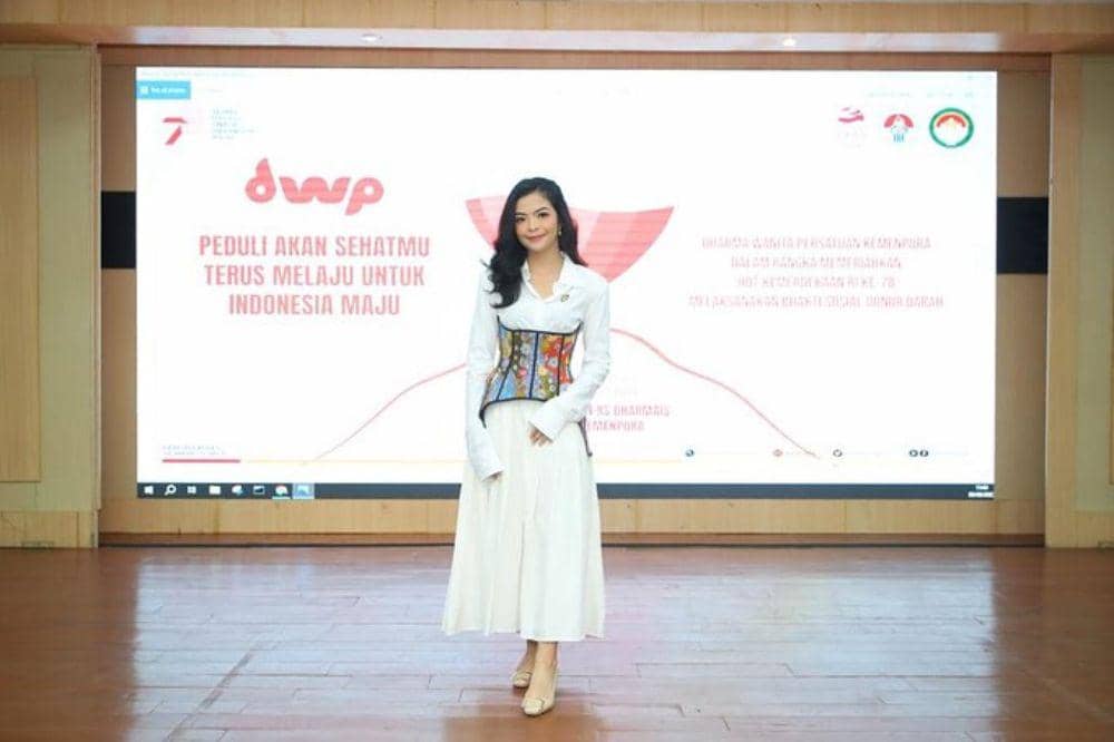 5 Fakta Keluarga Niena Kirana Istri Dito Ariotedjo 3