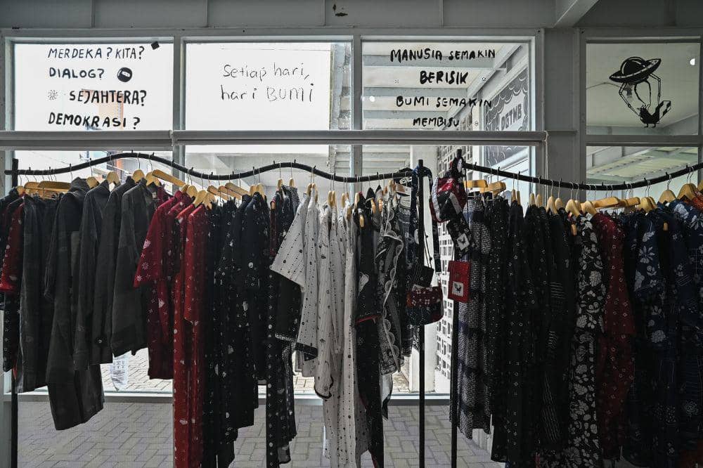 Pameran dan Pop-Up “Republik Sebelah Mata” Hadirkan Karya Lokal di Jogja