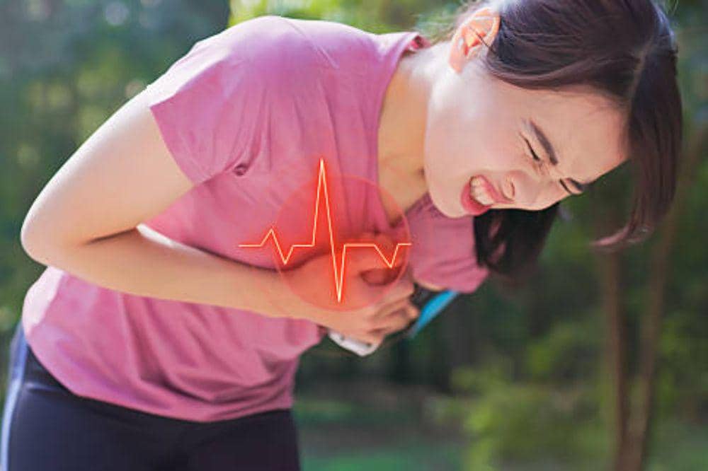 9 Gejala Hernia Hiatus, Keluhannya Mirip Asam Lambung!