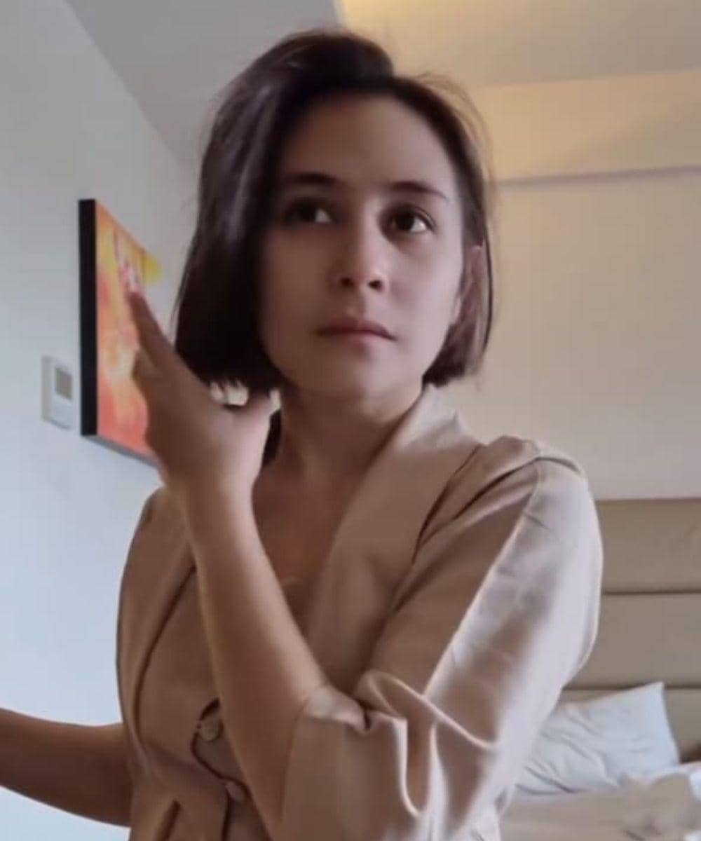 5 Fakta Prilly Latuconsina Datang ke Pernikahan Fans 1
