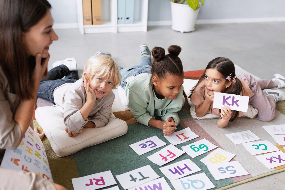 anak-anak belajar bahasa inggris