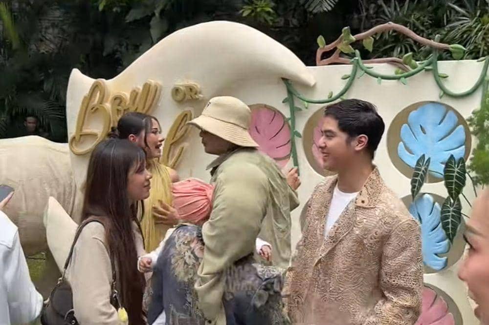 Youtube.com/AHMAD DHANI DALAM BERITA