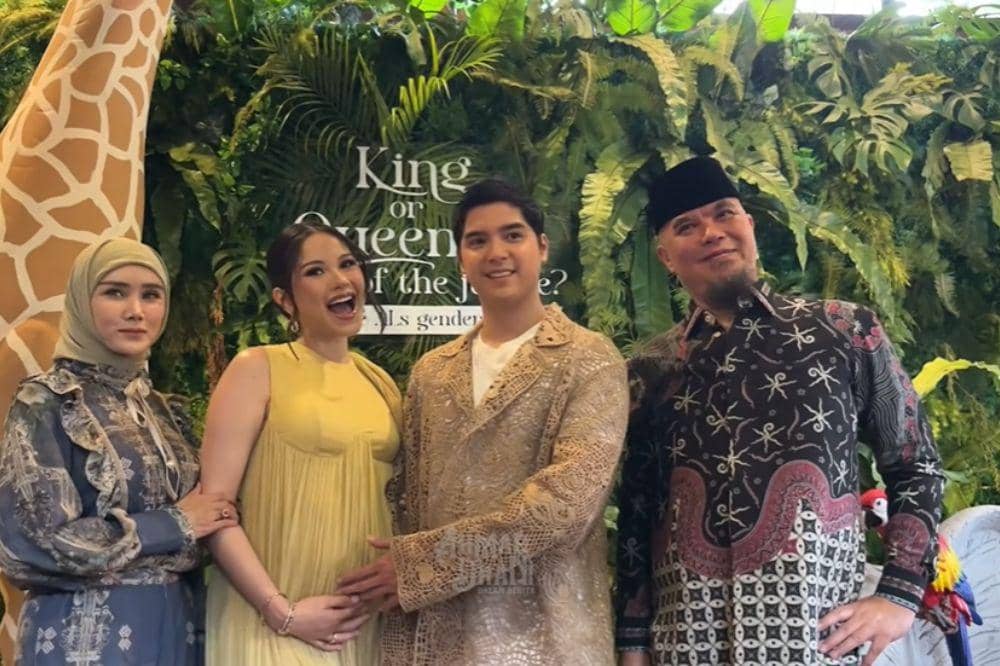 Youtube.com/AHMAD DHANI DALAM BERITA