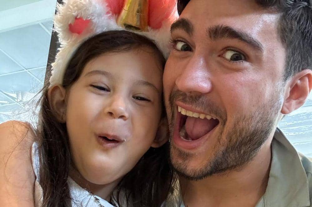 5 Fakta Keluarga Aura Kasih 4