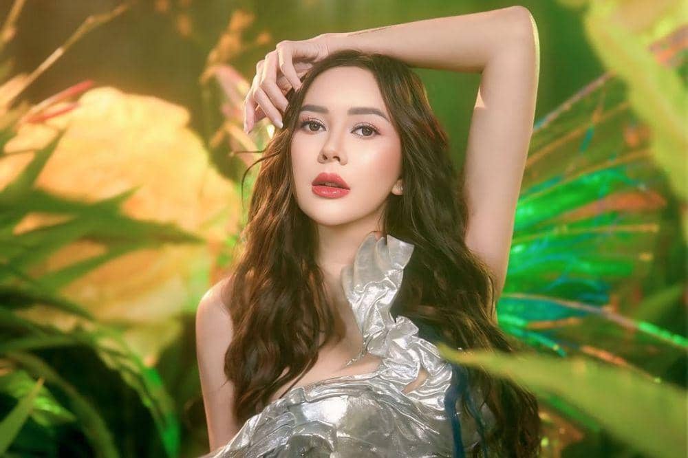 5 Fakta Keluarga Aura Kasih 1