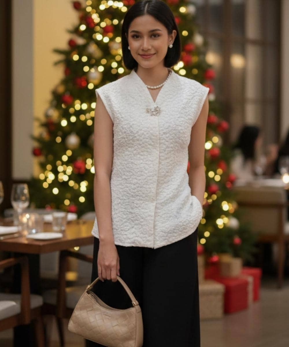 7 Pilihan Kebaya Cantik ke Gereja Saat Natal, Anggun & Elegan