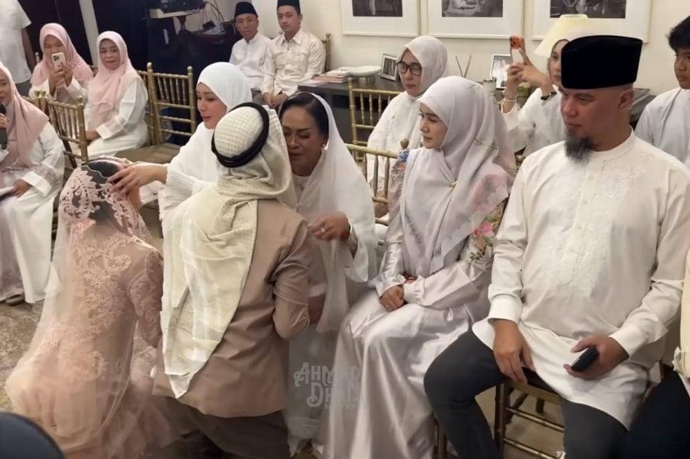 Youtube.com/AHMAD DHANI DALAM BERITA