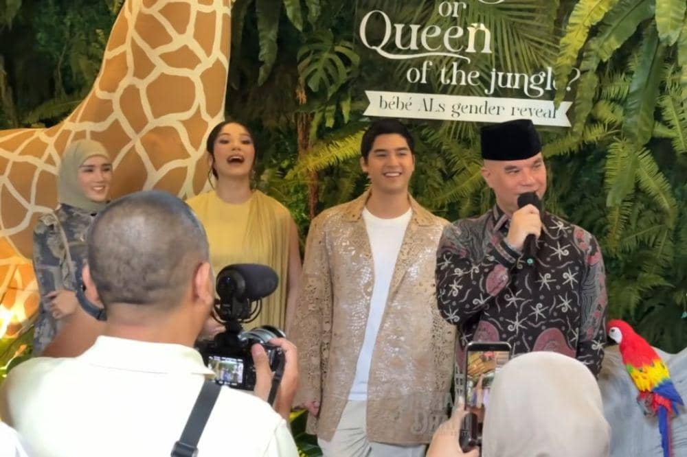 Youtube.com/AHMAD DHANI DALAM BERITA