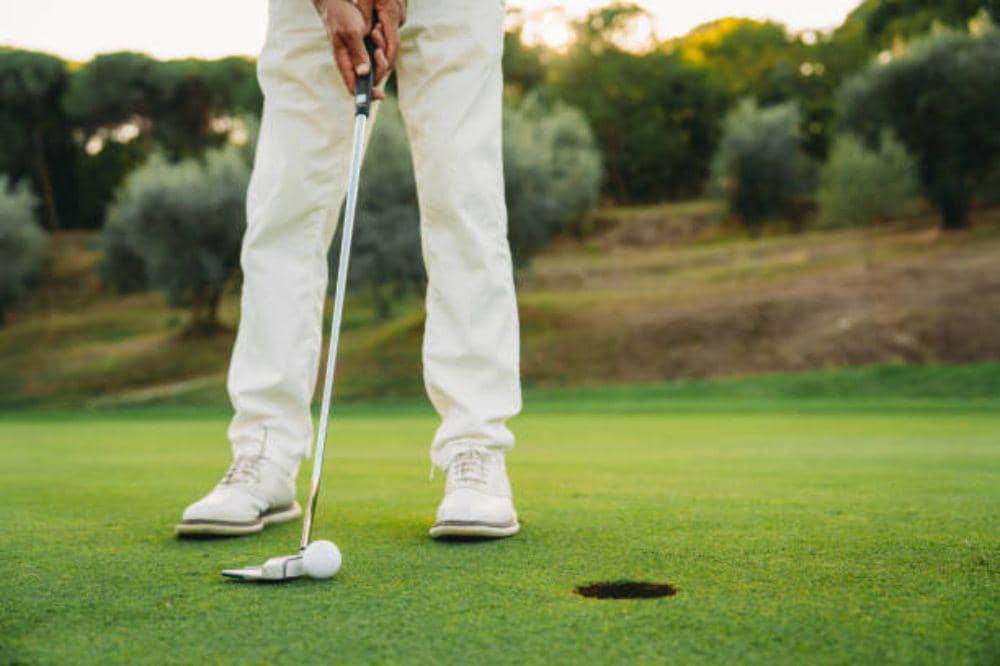 6 Cara Bermain Golf untuk Pemula, Kenali Dasarnya secara Bertahap