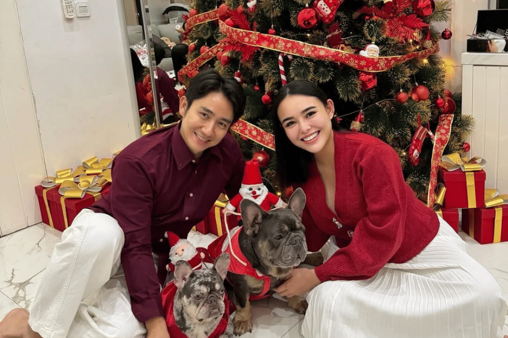 10 Foto Natal Seleb Tahun 2025, Intim dan Hangat! 7.png