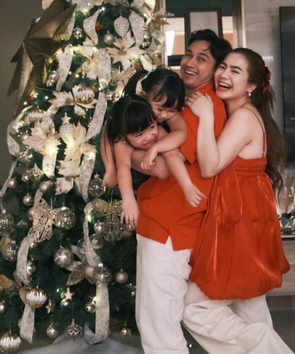 gaya artis rayakan natal 2025